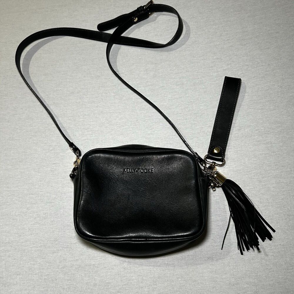 Kelly Tooke high quality leather crossbody camera bag in black
